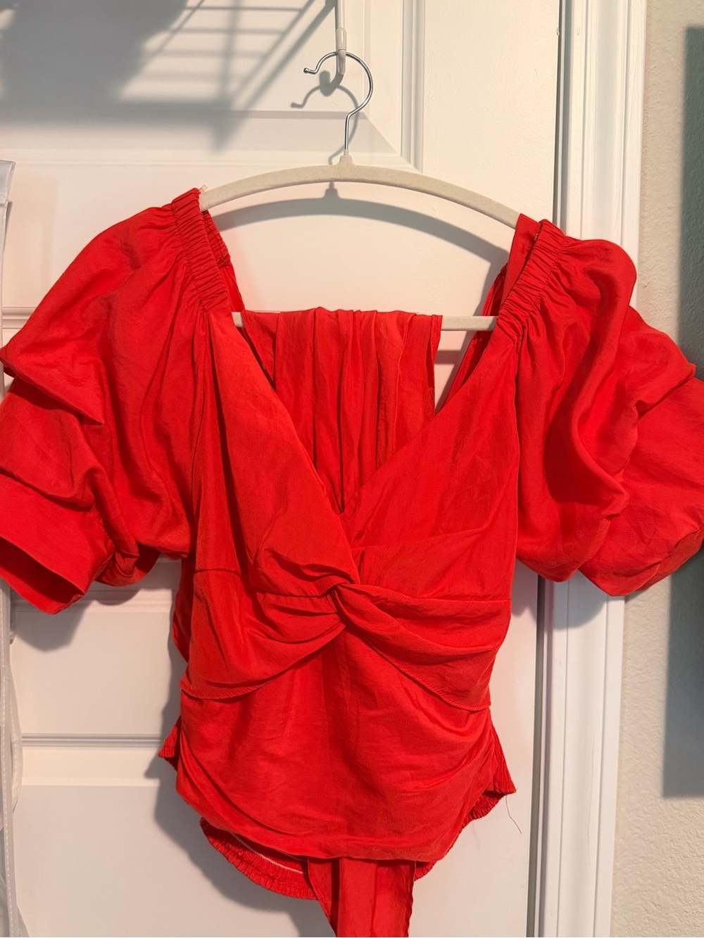 DO+BE Red Twist-Front Puff Sleeve Blouse